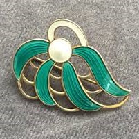 Askel Holmsen green enamel brooch